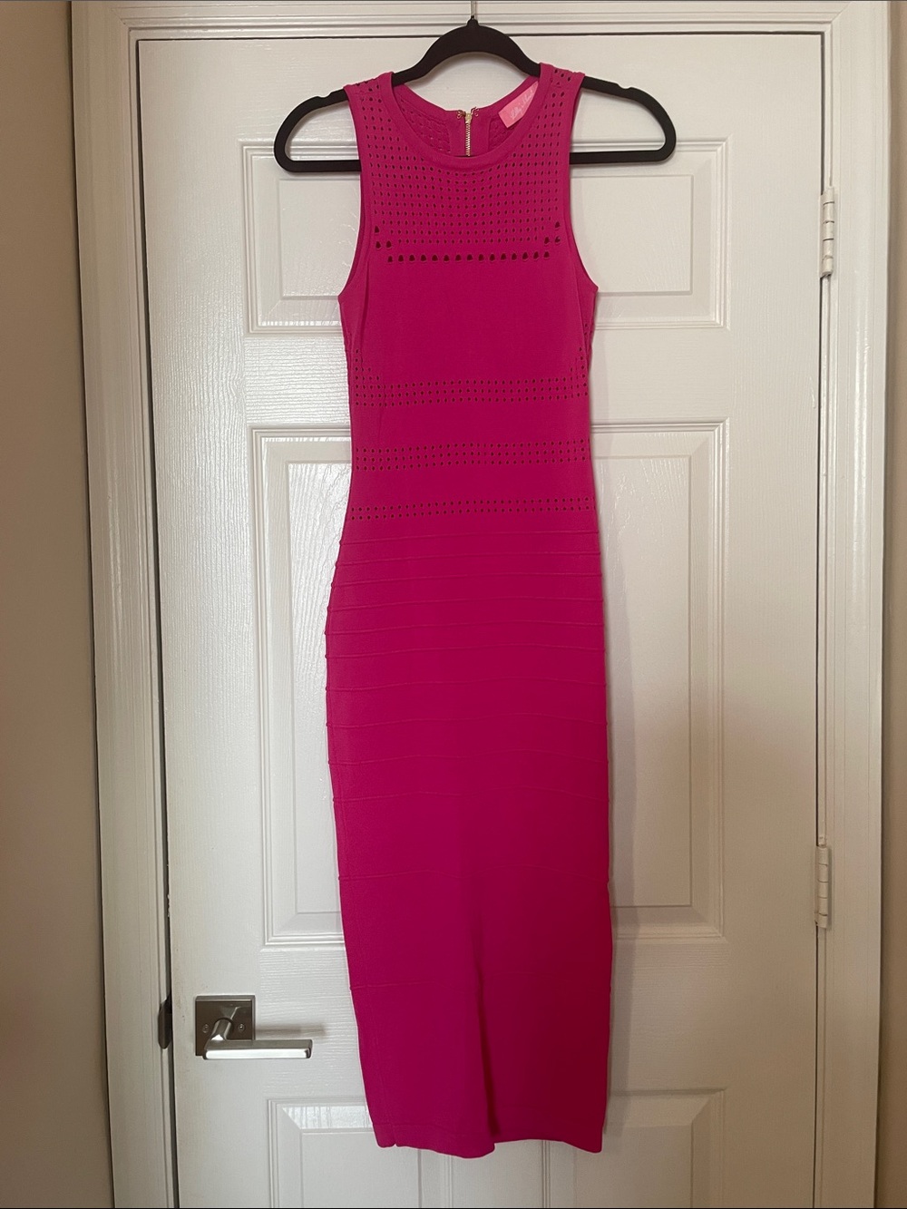 Lilys Klosst Sleeveless Hot Pink Midi Bodycon Dress